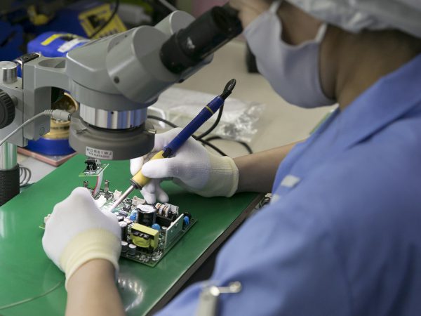電子機器及び基板ユニットの製造のイメージ写真